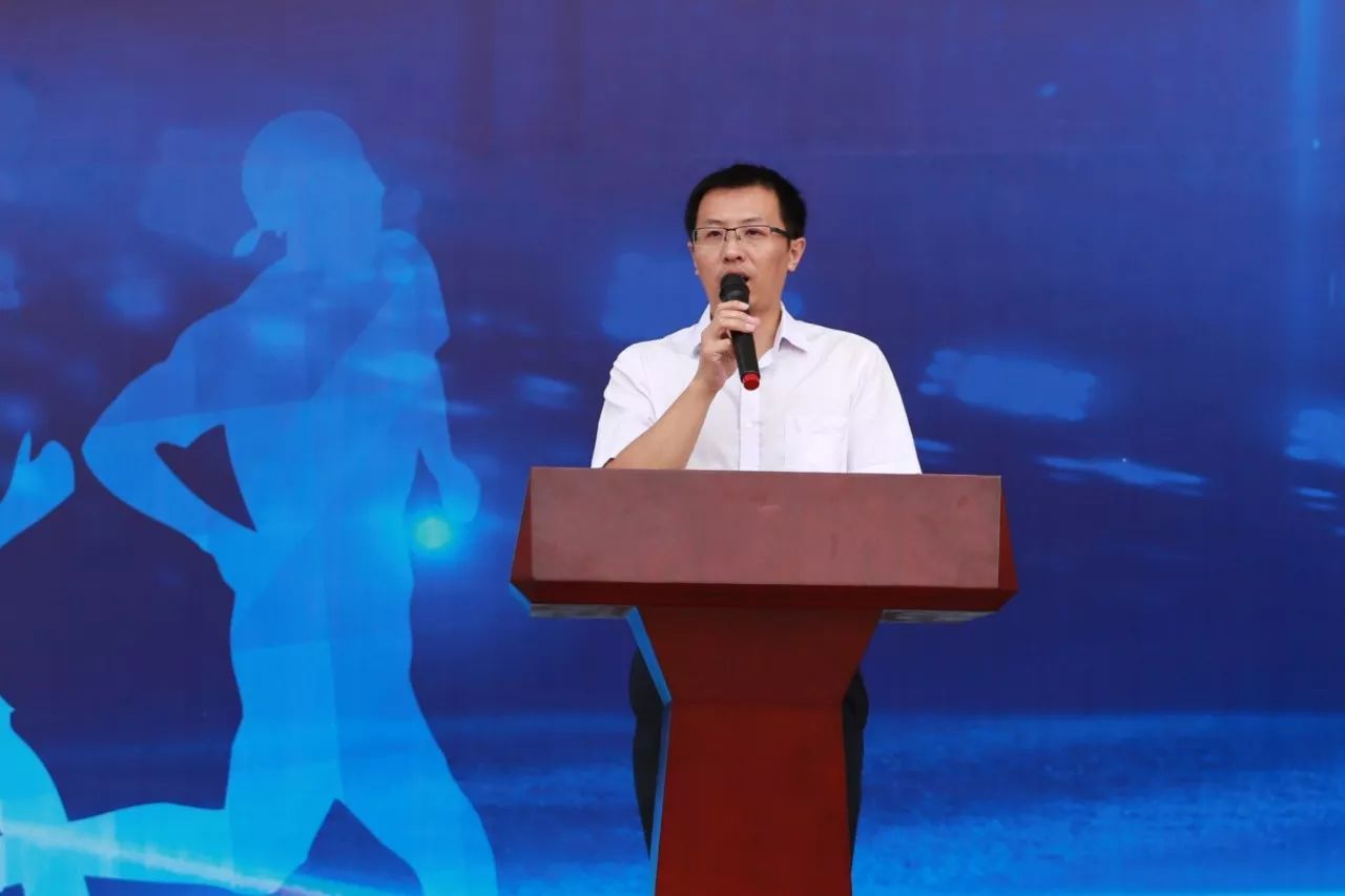 8家企事业单位健儿聚首三亚中瑞首届“中交迎春杯”新年开球