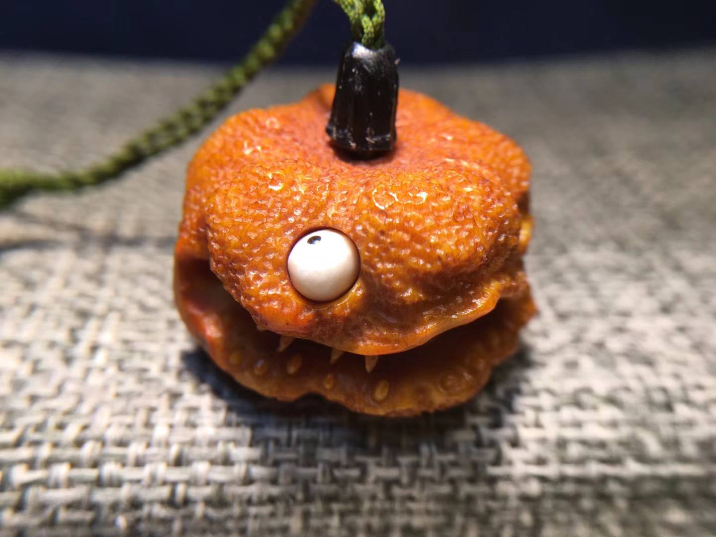 橄榄核雕中雅玩，憨豆，格格巫，泰森，爱因斯坦