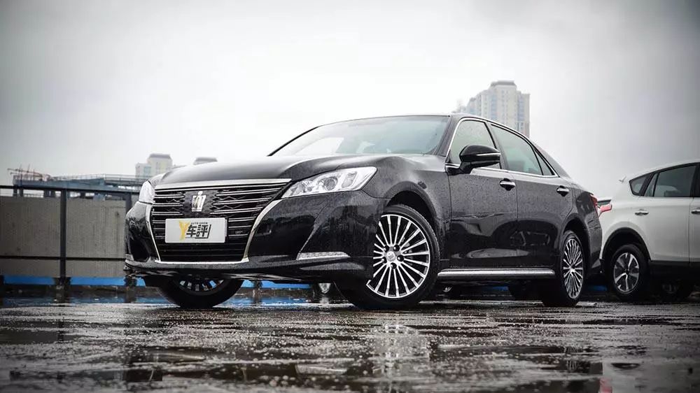 汽车导购丰田汽车,新款丰田皇冠购车手册