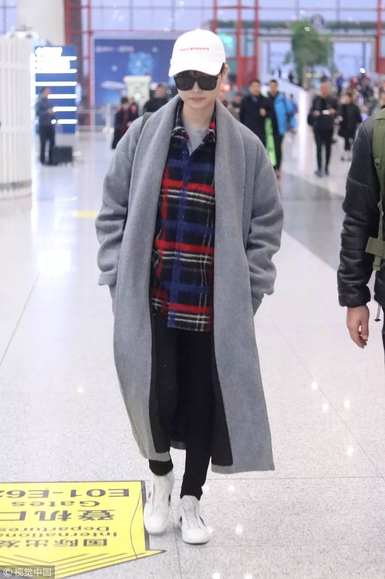 2022李宇春跨年压轴登场视频,跨年零点压轴李宇春