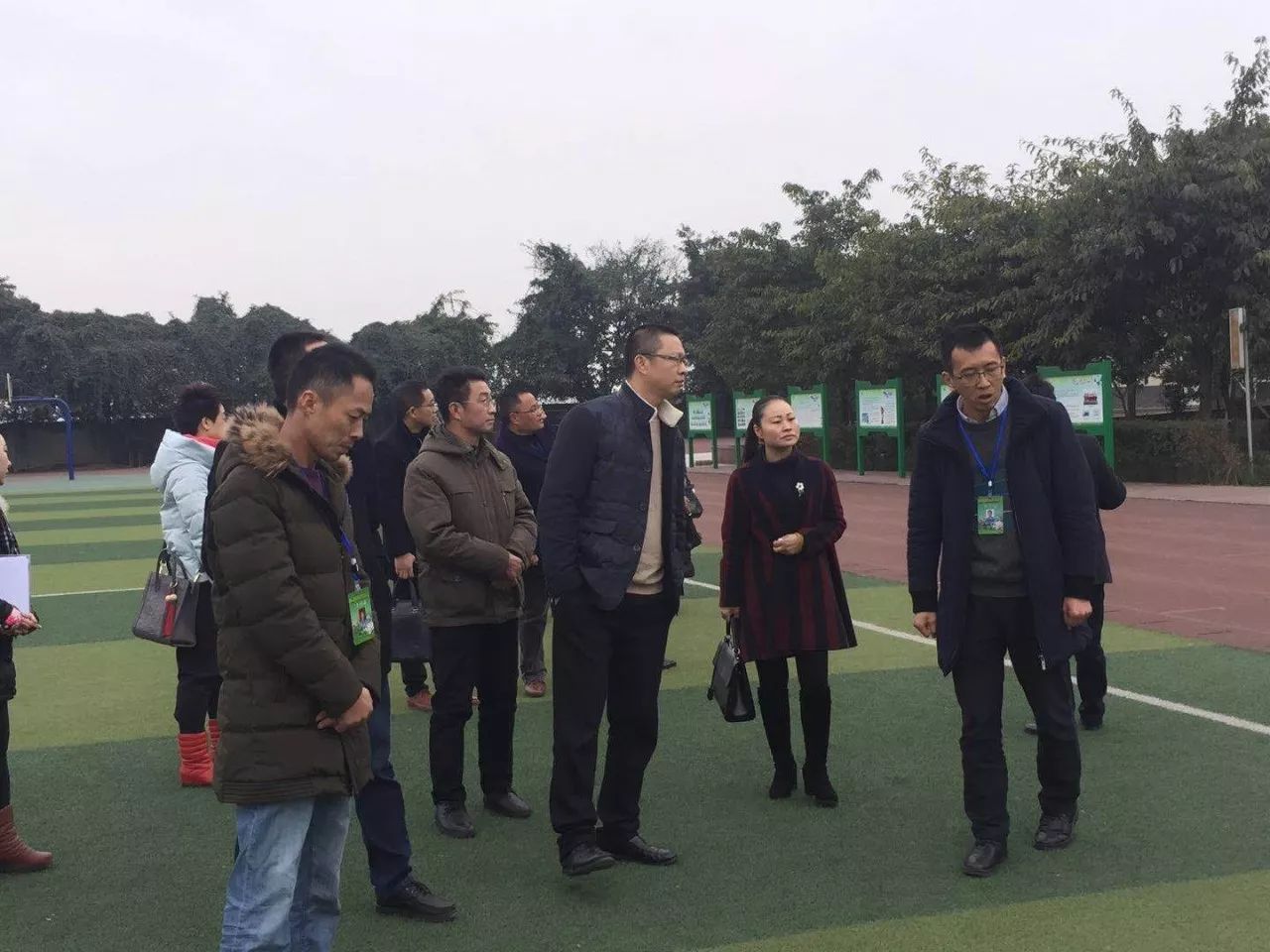 对标成华小学促发展携手大邑韩场增友谊——简阳市综合实验九义校2018年外出学习之首征程