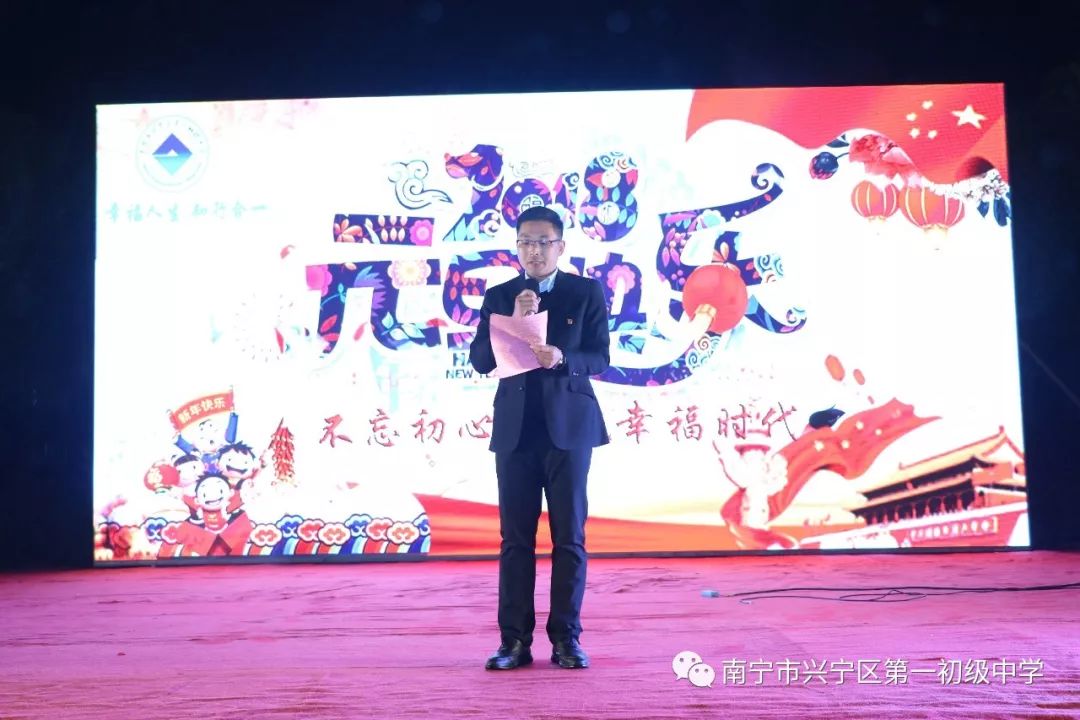 瀛︽牎涓嶅繕鍒濆績鐗㈣浣垮懡娲诲姩鎶ラ亾,涓嶅繕鍒濆績鏍″洯瑙嗛