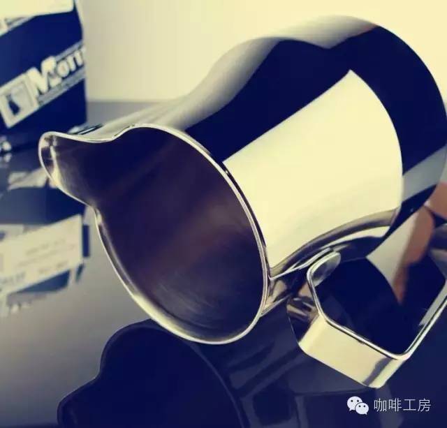 新手选咖啡拉花针还是拉花缸好,拉花拿铁用什么花缸好