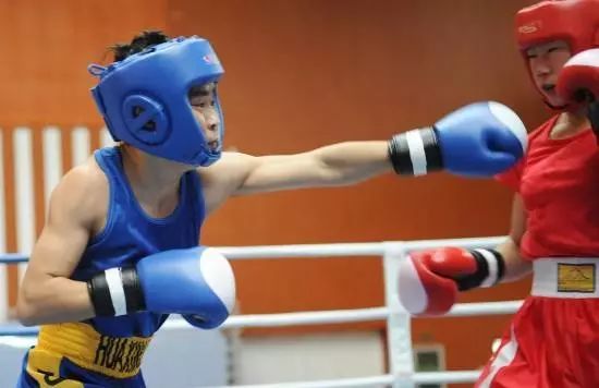 体育中心总部基地,体育中心训练营