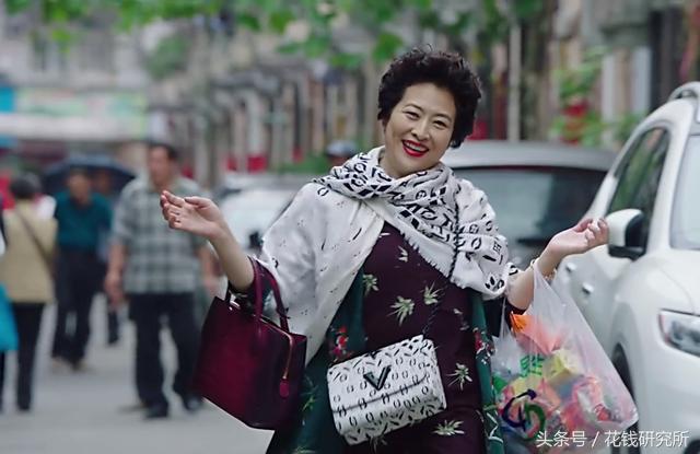 价格堪比lv的围巾,1万6元的围巾