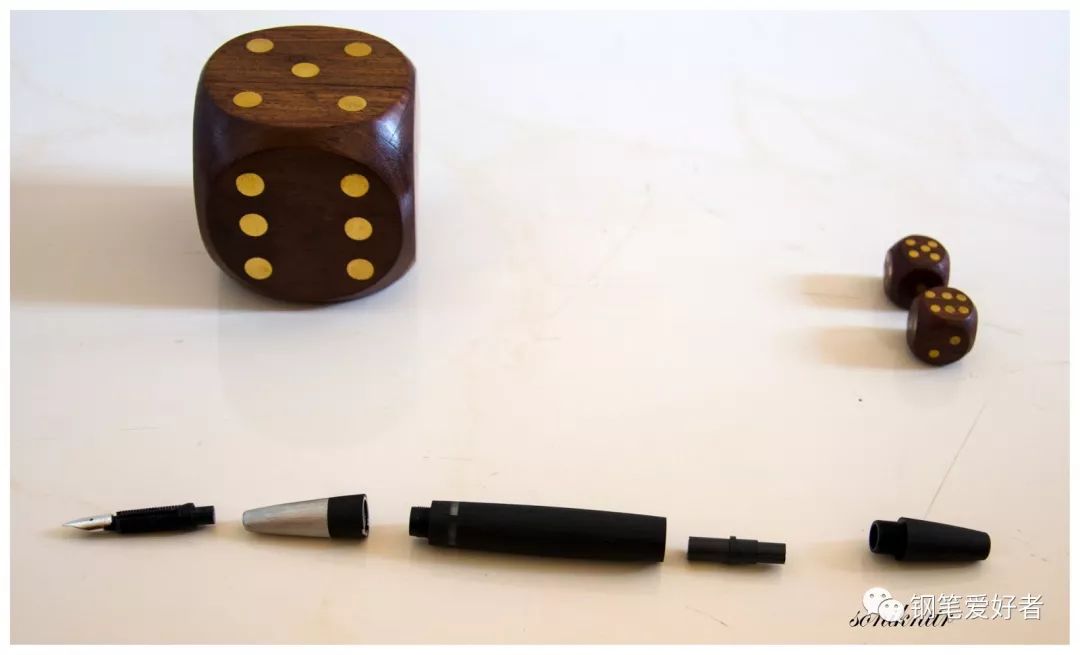 德国凌美lamy2000怎么加墨水,lamy凌美钢笔2000介绍