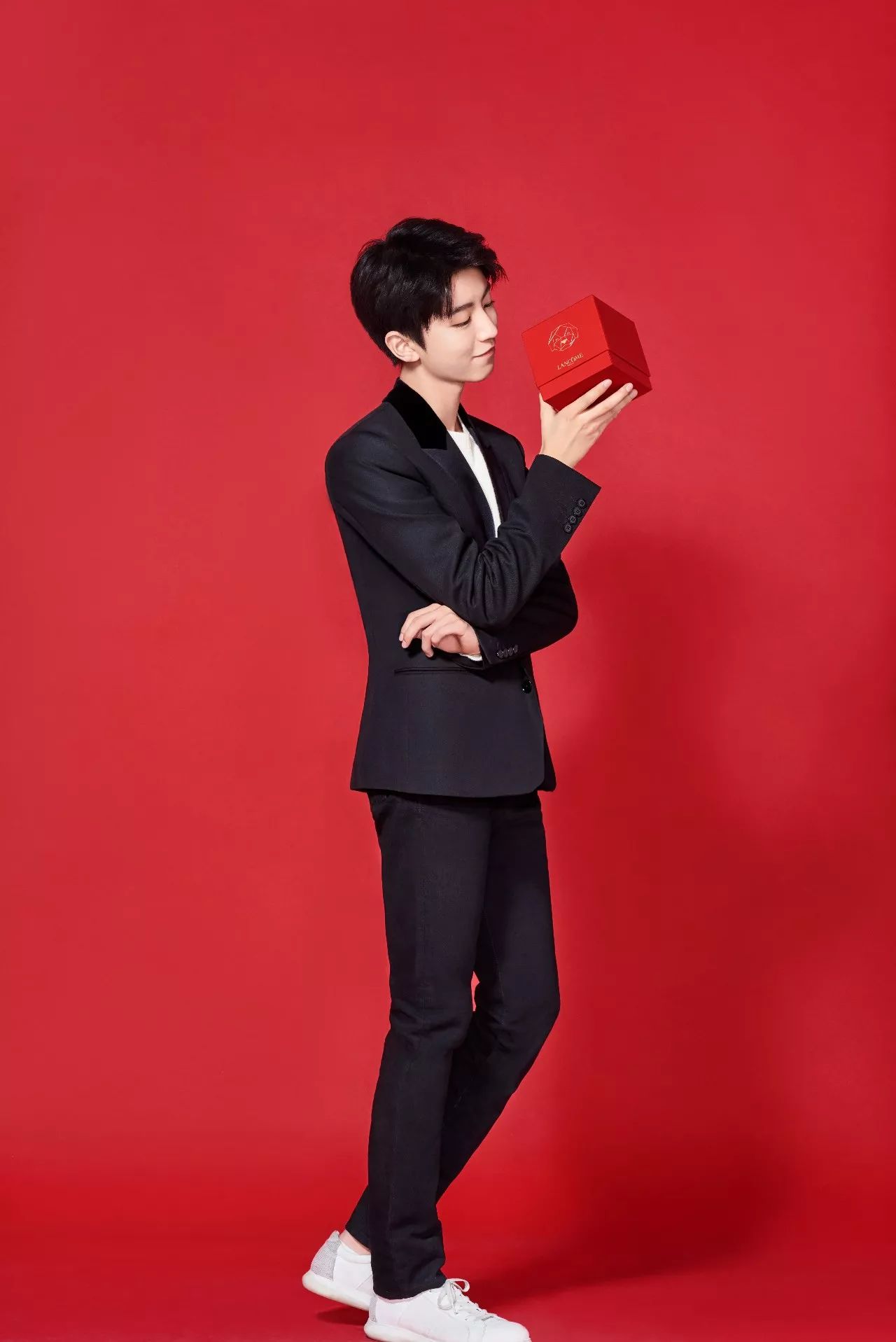 王俊凯用什么色号的口红,王俊凯同款什么牌子的口红