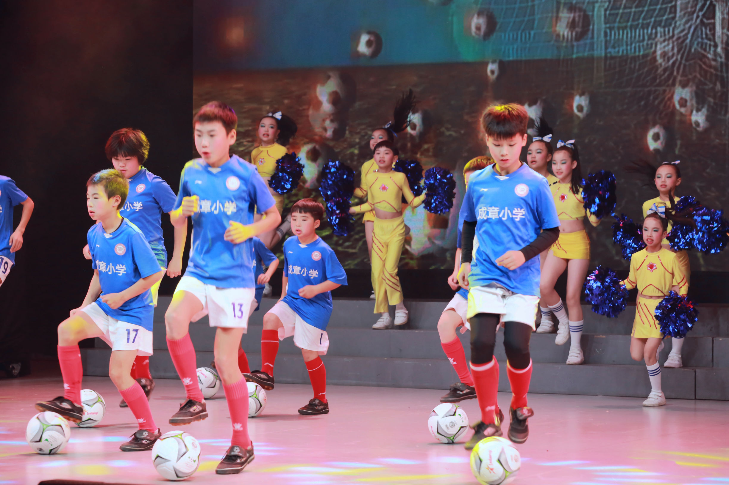 幼儿足球秀,足球童年