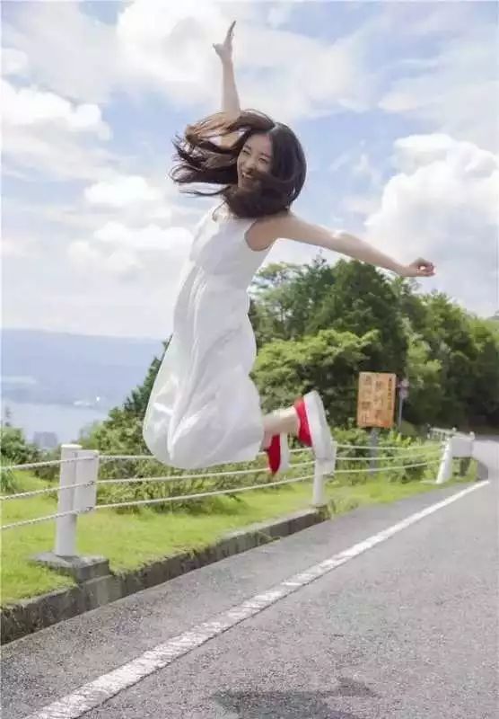 看似随意实则走心穿搭指南,森系穿搭和佛系穿搭