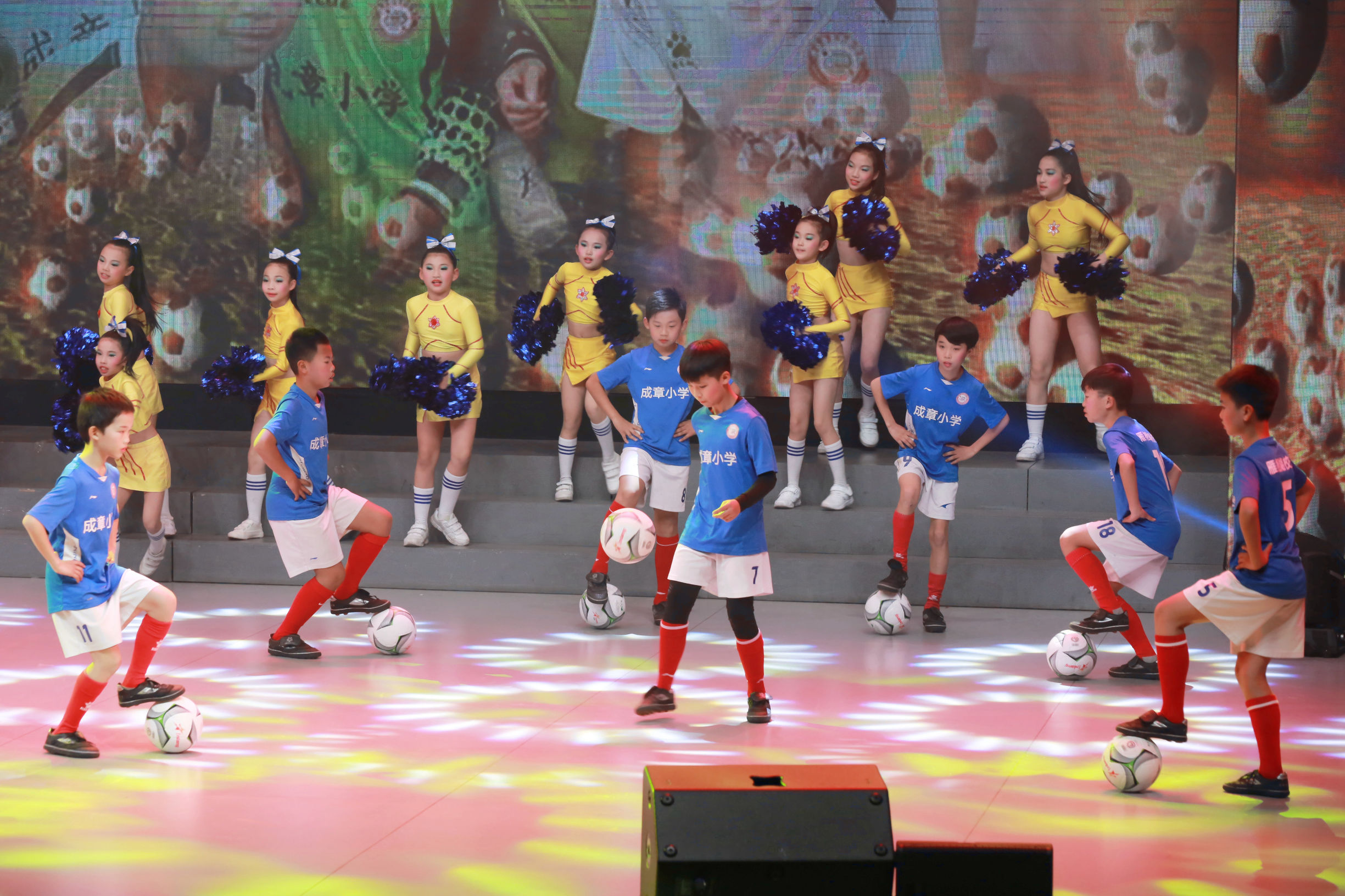 幼儿足球秀,足球童年