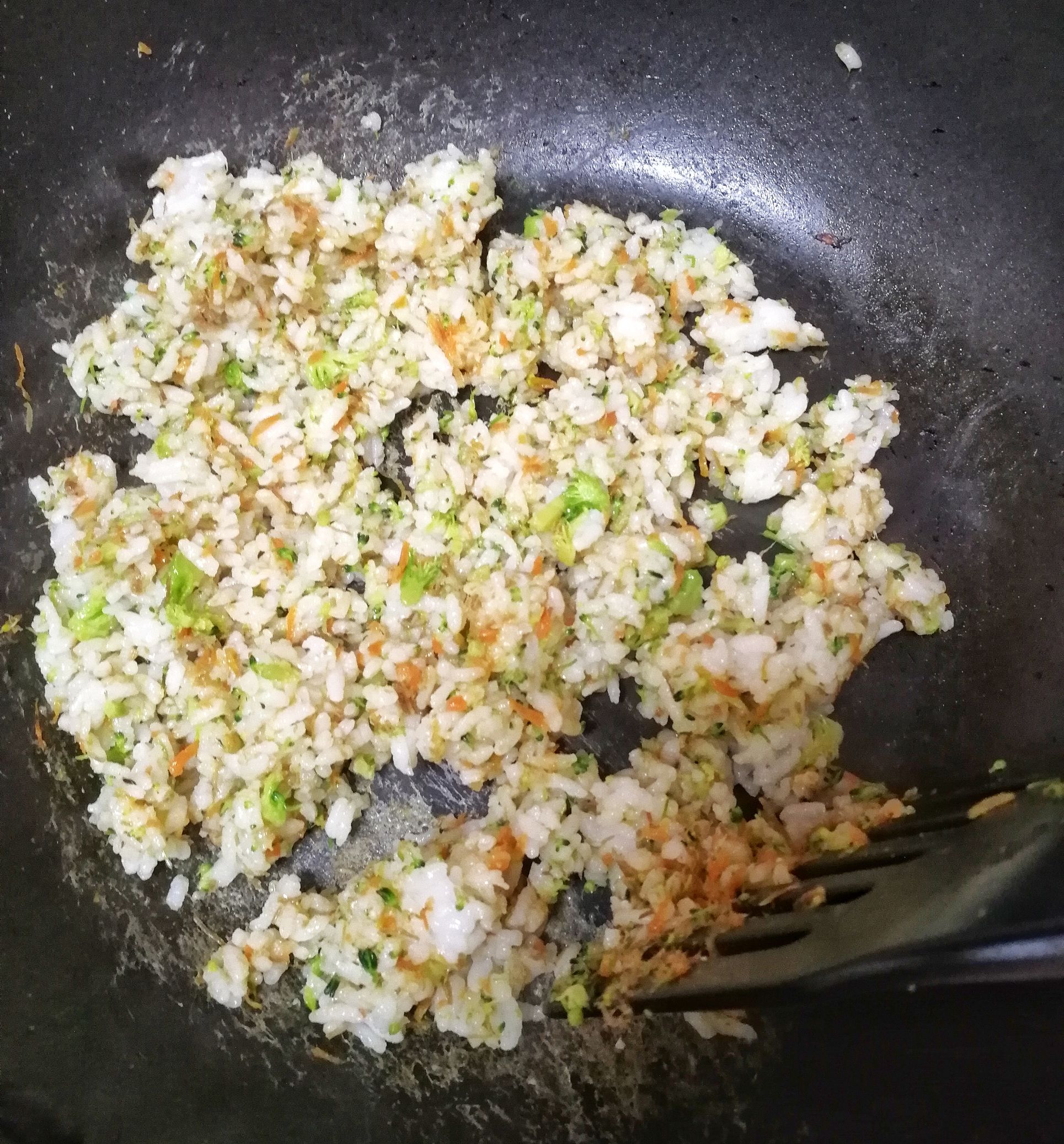 宝宝辅食肉松蔬菜米饭,宝宝辅食之肉松