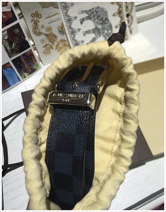 富家千金到自家商场消费,富家千金到商场买东西