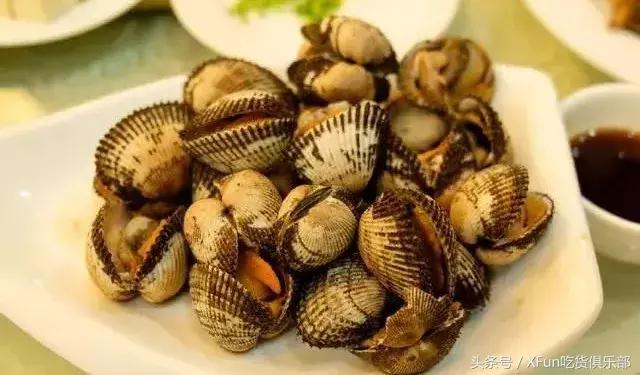 这家伙可别乱吃，小心会中招！然后……