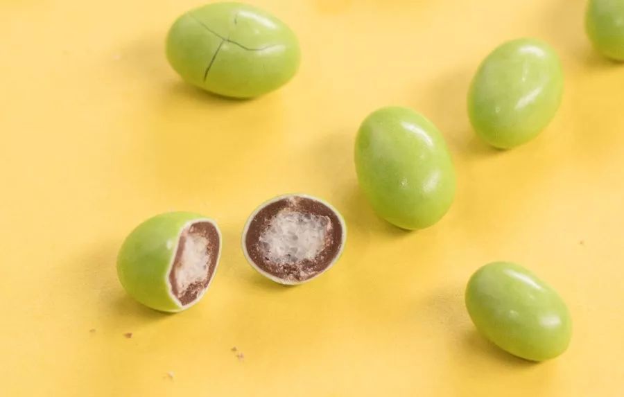 东南亚最好吃的虾片牌子,新加坡餐厅里的虾片