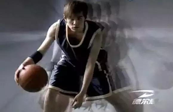 周杰伦代言的德尔惠男鞋,周杰伦代言德尔惠多少钱