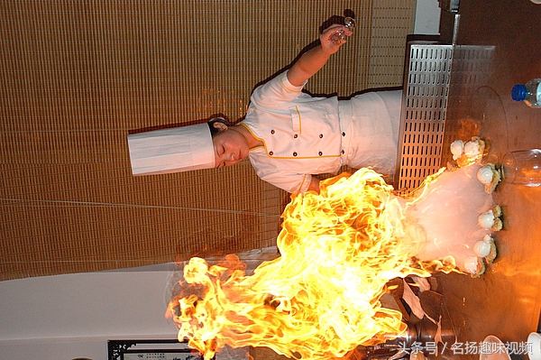 如何看待女生做餐饮,你们觉得做厨师怎么样