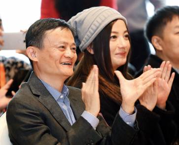 从赵薇由“小燕子”到“女版巴菲特”的经历看出职场法则