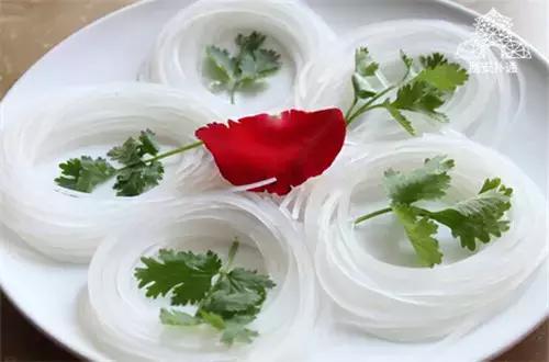 土豆粉经典食材,土豆粉陕北滋味