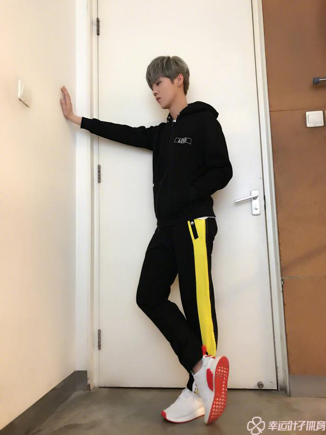 鹿晗穿什么球鞋,鹿晗所有鞋