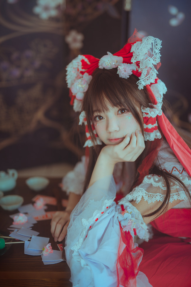 博丽灵梦cos正片,东方project十六夜咲夜cos