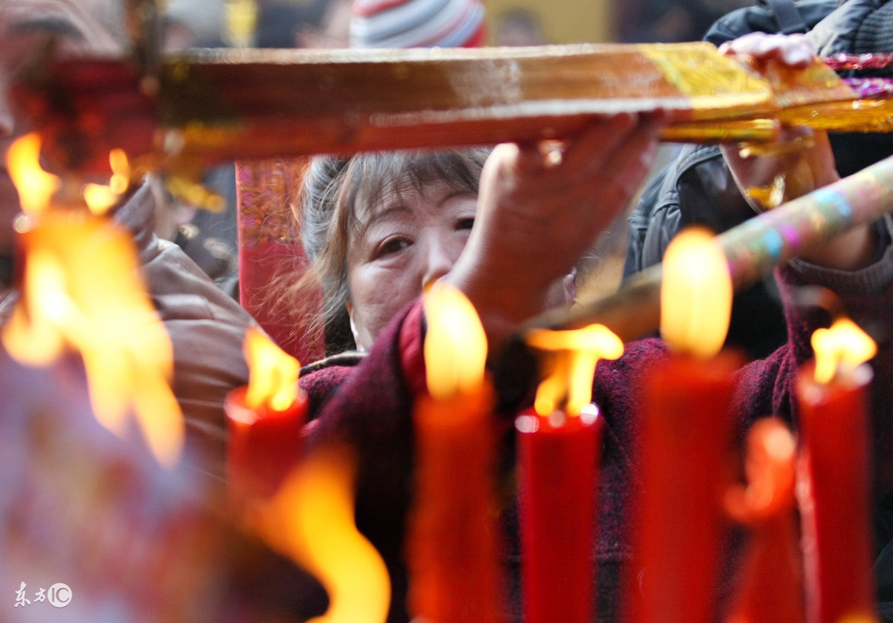 过年烧香拜佛注意事项,过年上香的讲究与禁忌