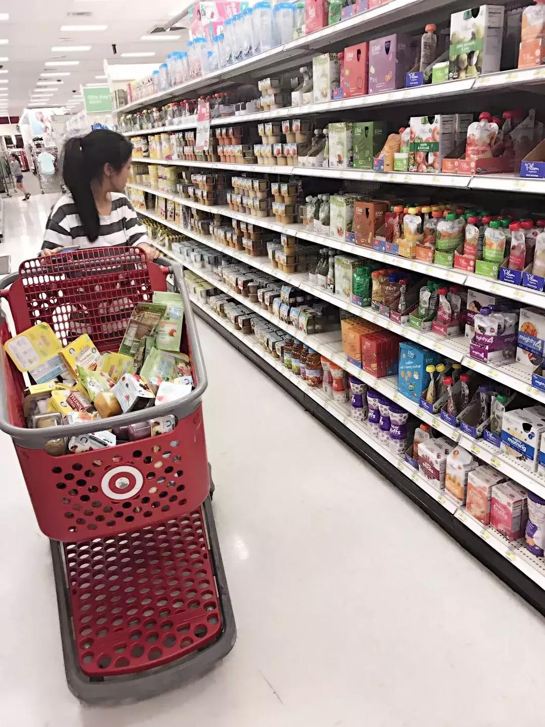 郑州耿直大妞美国开店，包下机舱，签了48个世界知名母婴品牌代理