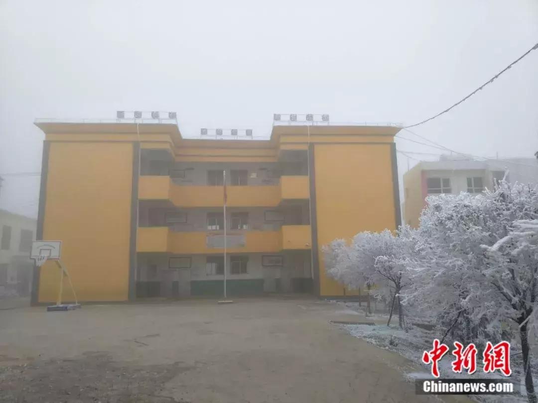 全网都在心疼这个男孩原视频,全网都在心疼这个十九岁男孩