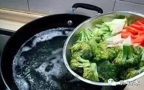 只有绿叶菜容易农药残留？你太天真了！