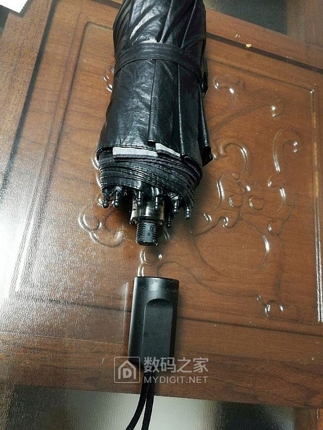 雨伞可以自动修复吗,雨伞可以用自喷漆吗