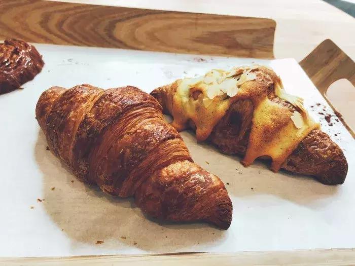 广州奶茶店被挤爆,奶茶店被挤爆