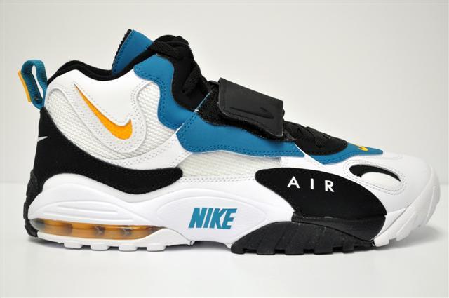 耐克出过的足球训练板鞋,耐克最好的训练鞋