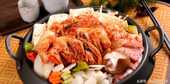 辣白菜的腌制方法韩国泡菜的做法,做泡菜的方法视频韩国泡菜做法