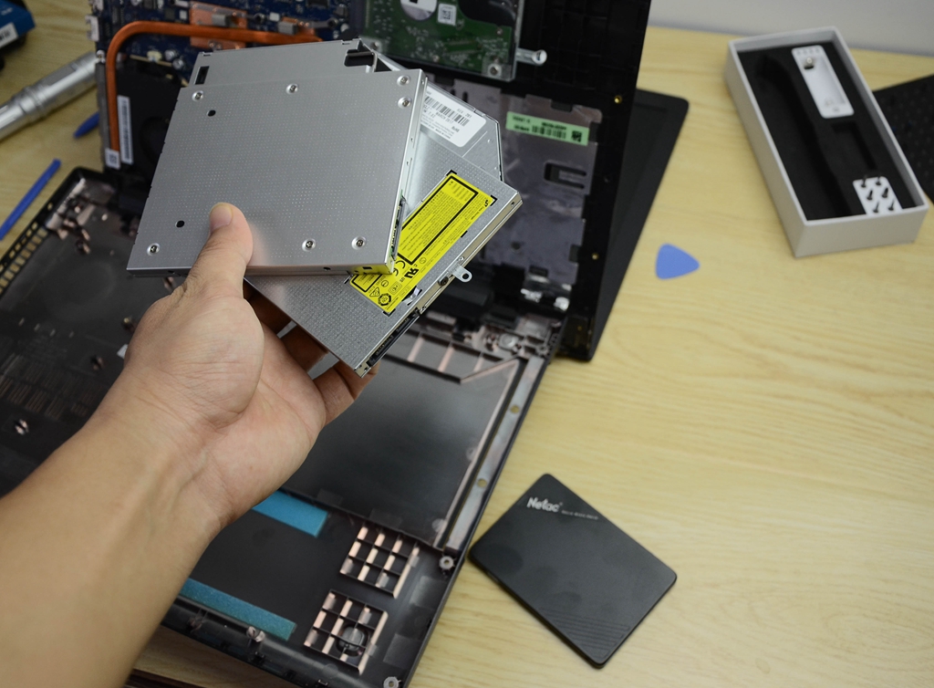 笔记本电脑加装SSD过程,笔记本加ssd固态教程