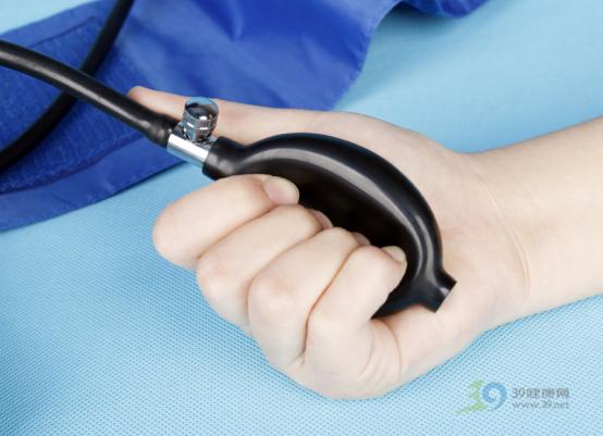 鱼跃台式血压计使用方法,手把手教你台式血压计