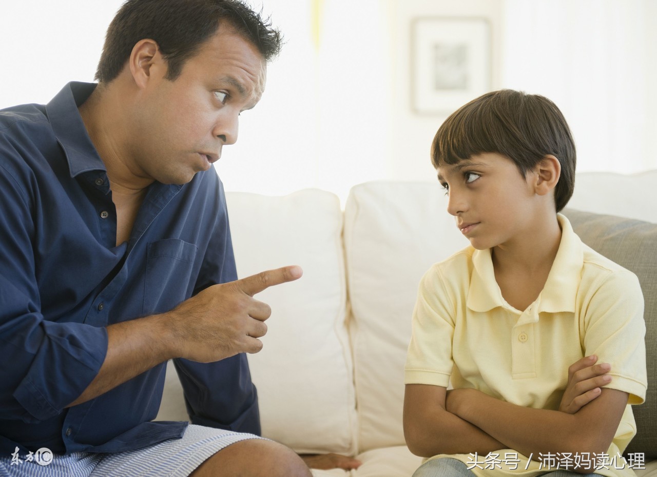 孩子心理脆弱怎么让老师不要批评,孩子被老师挖苦怎样鼓励孩子