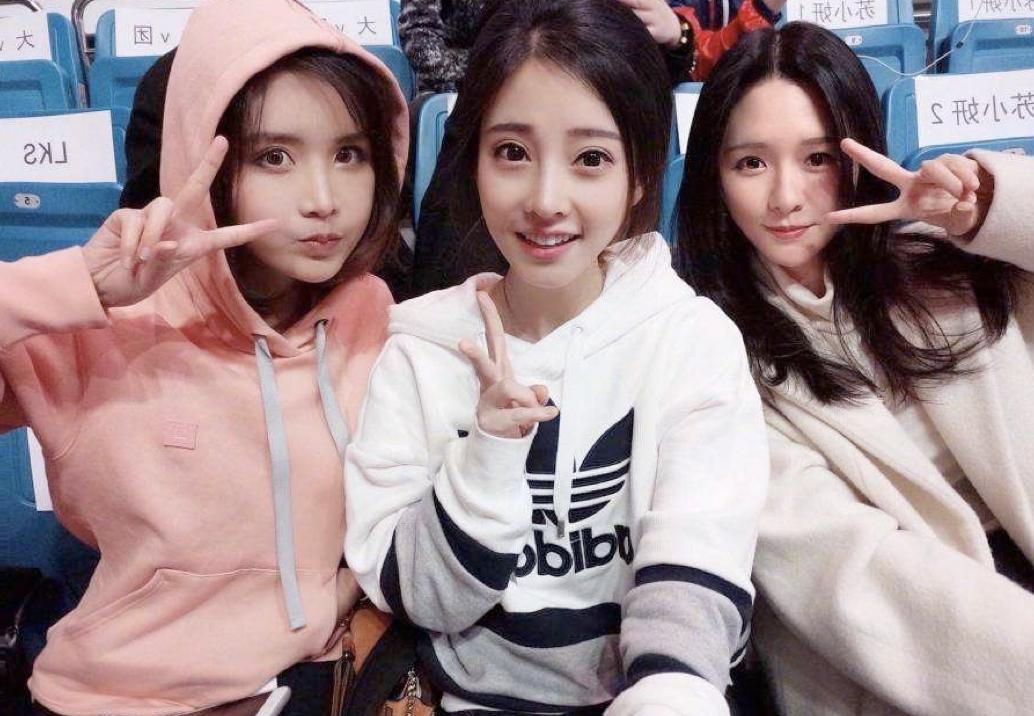 陈一发试了两天的衣服被吐槽太丑,但颜值和唱功真的比提莫阿冷好