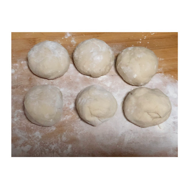 葱油千层饼好吃有诀窍,怎么做葱油千层饼不硬又松软