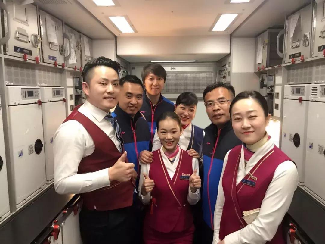 海外拉练第一课“医者，仁心”卓尔队医万里高空救治外籍友人