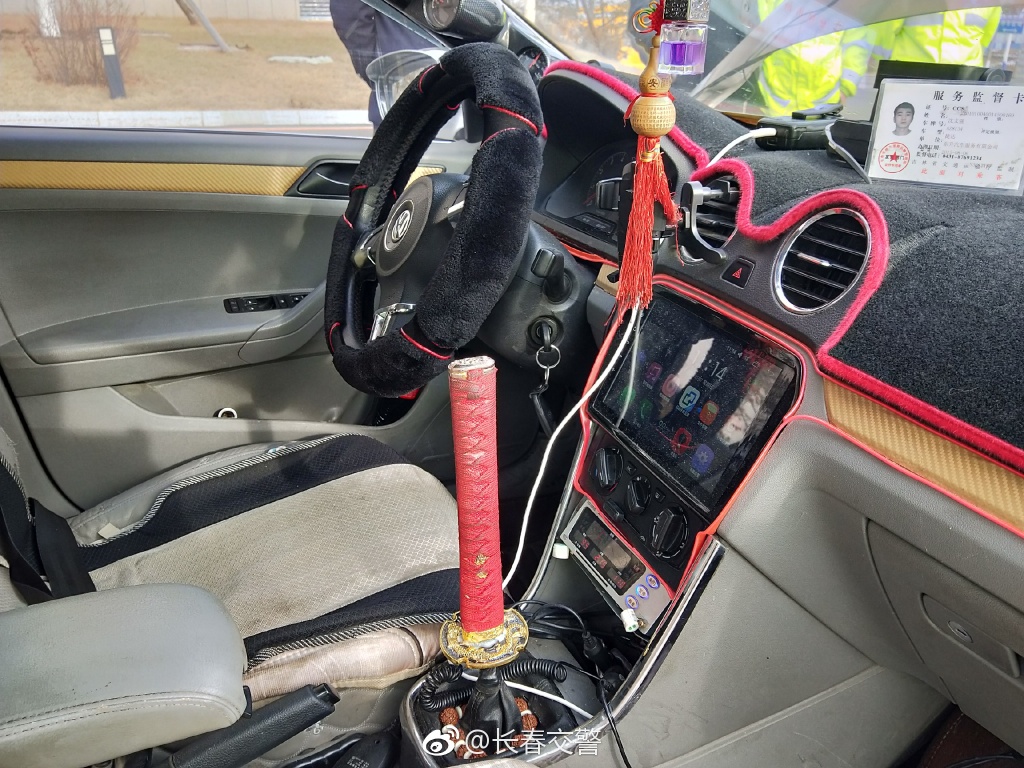 长春出租车非法改装被举报,长春最酷最牛出租车