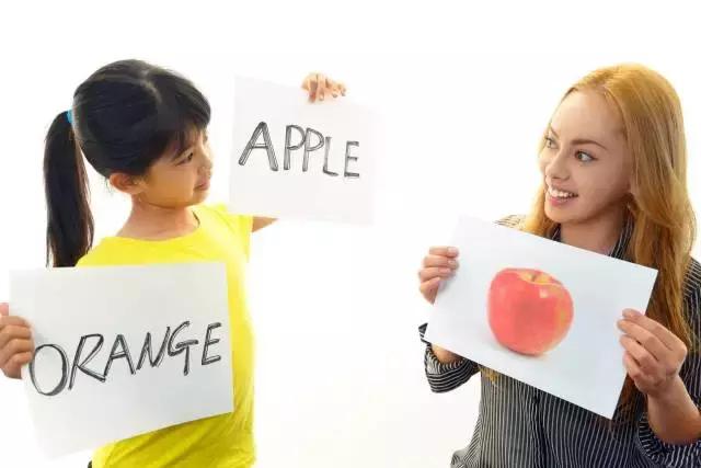 还在责备孩子英语成绩不好？那是因为没做好“听说读写”这4点！