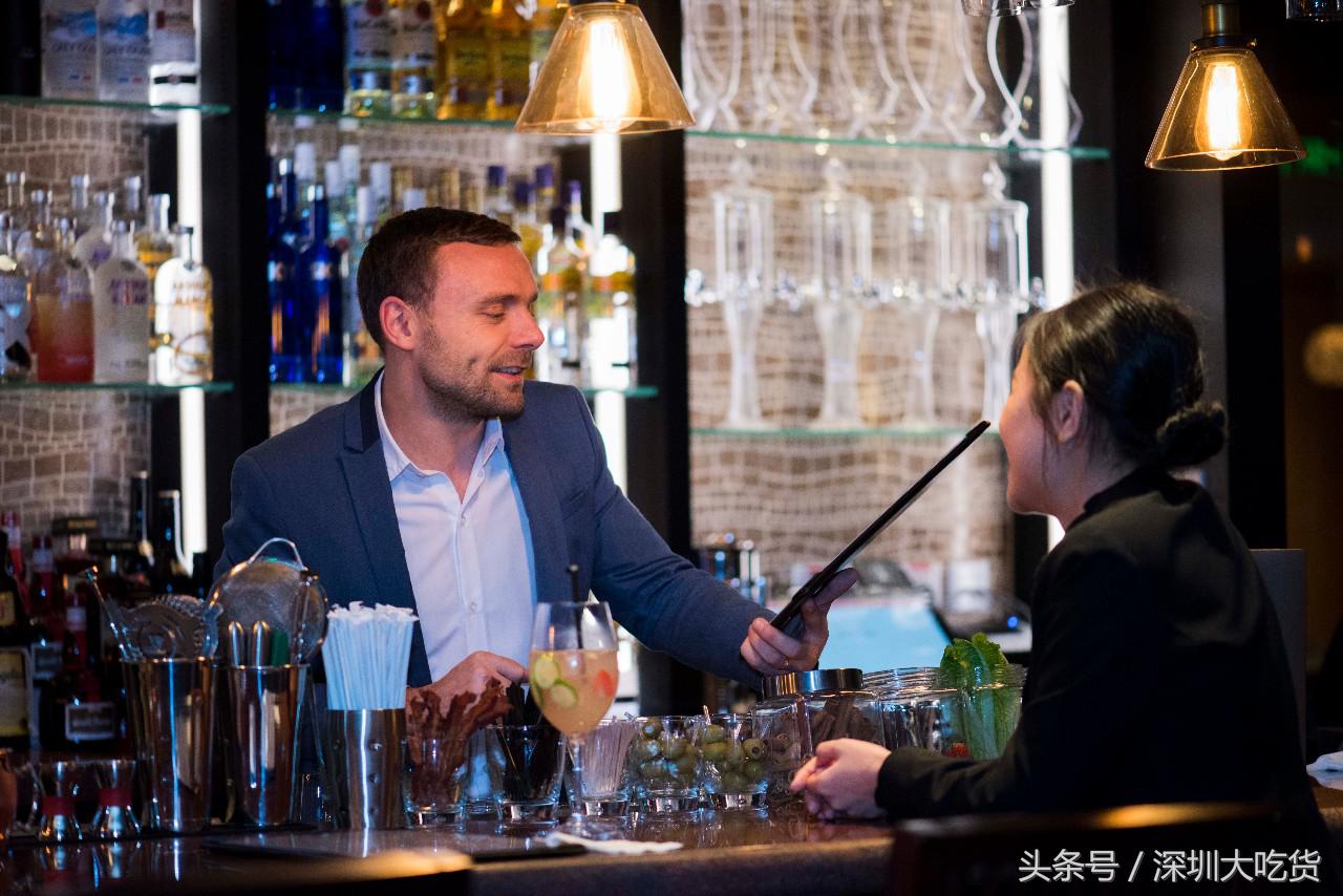 集美味、轻奢、悠闲于一身的它，开在深圳第一高楼