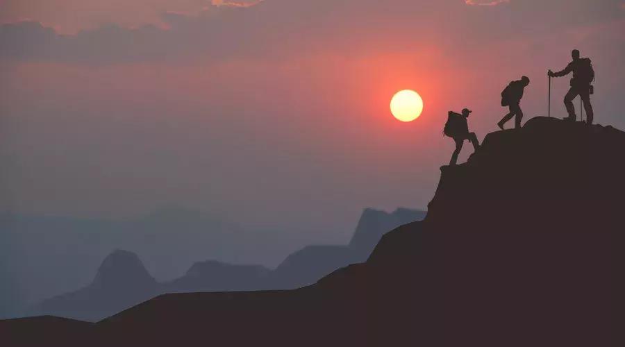 三流老板煲鸡汤,二流老板打鸡血,一流老板谈使命