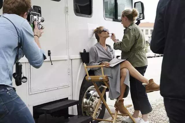 周冬雨雪地靴怎么搭配裤子,谁说雪地靴不好搭配