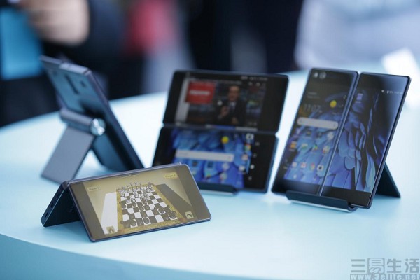 中兴天机axonm双屏折叠屏手机,中兴折叠屏手机axonm如何