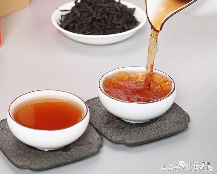 普洱与乌龙茶哪个减肥效果好,乌龙茶搭配什么减肥效果最佳