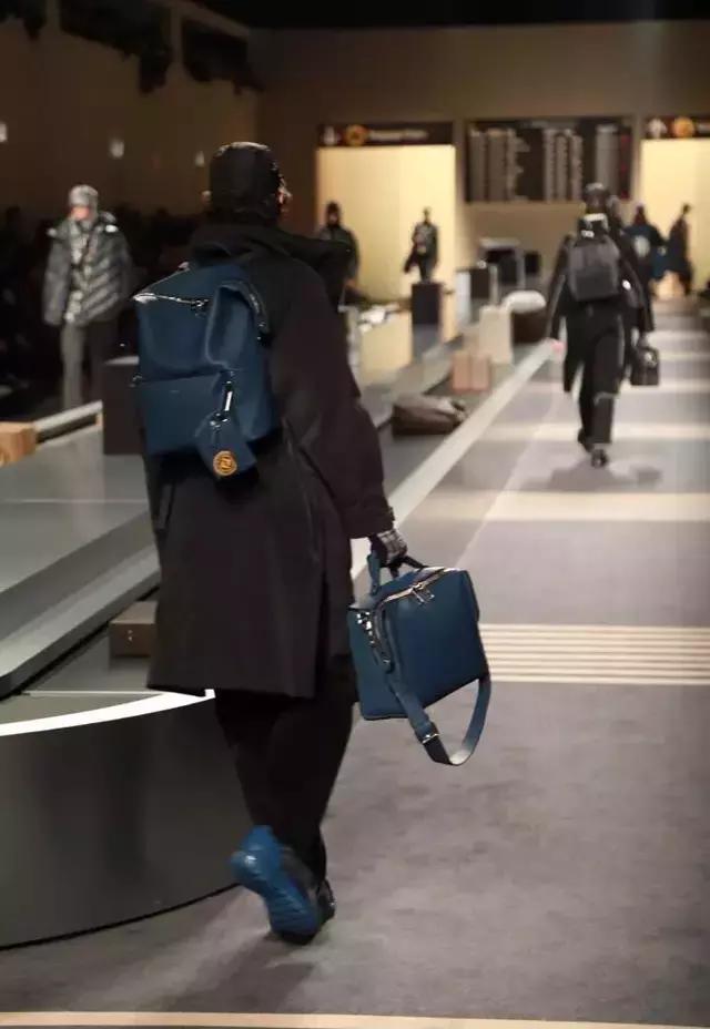 米兰时装周惊艳作品,米兰时装周高燃片段