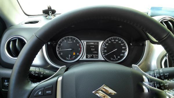 suzuki铃木汽车四驱还是两驱,16年铃木维特拉两驱值不值得入手