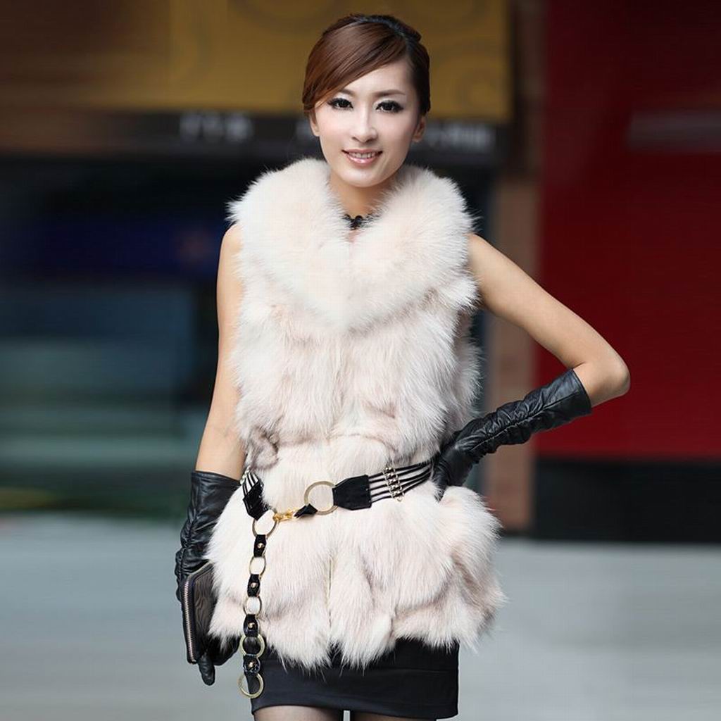 杨幂同款红色羊羔毛外套,杨幂回老家穿搭