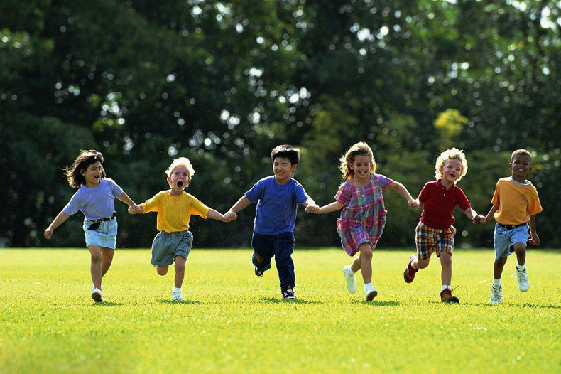 今年秋冬童装流行趋势是什么,童装冬季流行趋势的款式