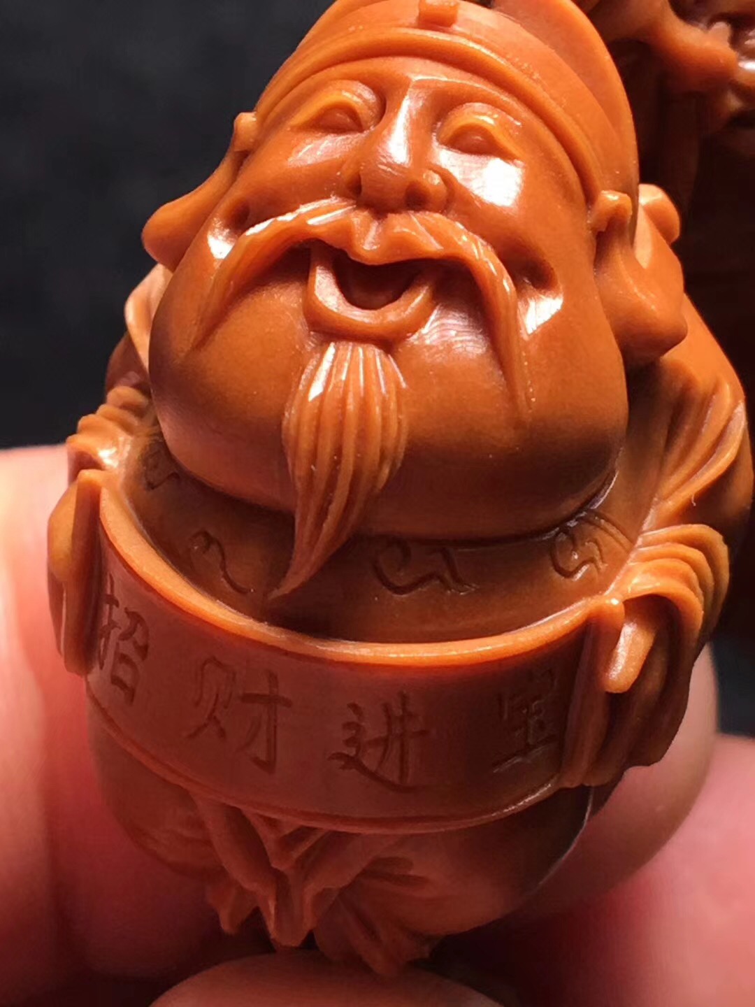 橄榄核雕的作品图片大全,橄榄核雕沈峰作品